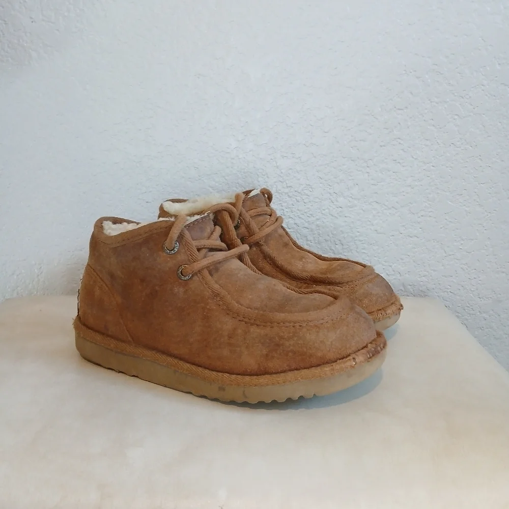 UGG Boys Brown Tan Suede Lace Up Boots Boities Size 10